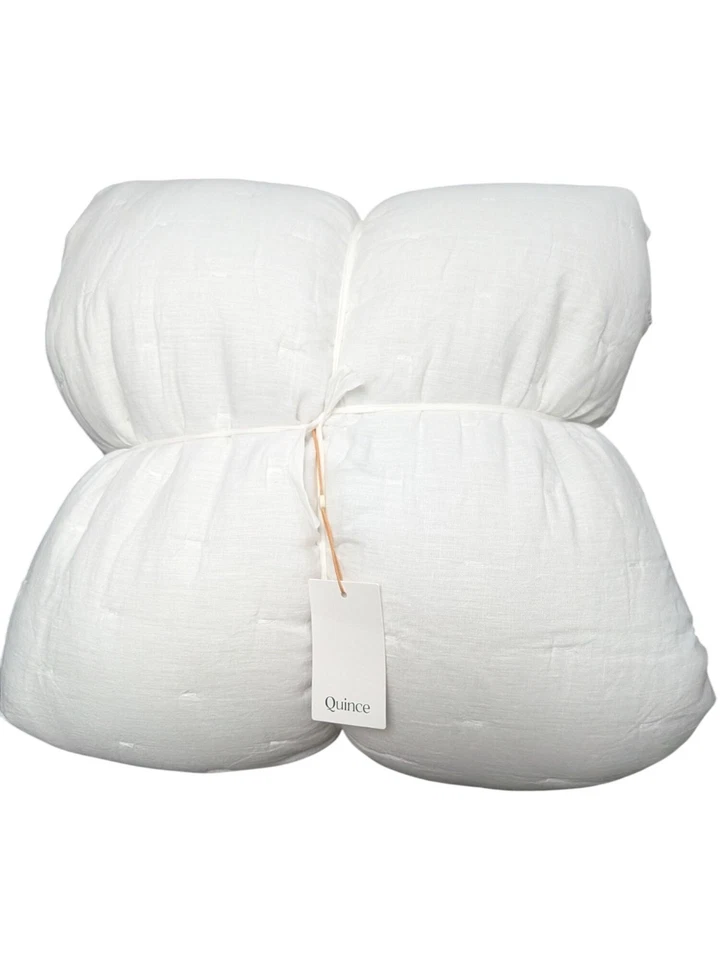 Quince European 亚麻梦幻被子 3 件套颜色白色尺寸 King/Cal King - 全新 - — 第 1/4 张图片