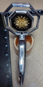 ADORNO CAPUCHA PONTIAC PARISIENNE BONNEVILLE CIRCA '75 10018466 (6198) - Imagen 1 de 8