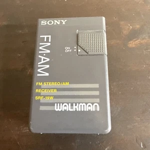 Sony Walkman FM/AM radio receiver, model SRF-19W TESTED WORKS! - Picture 1 of 8