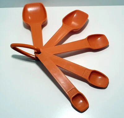 Vintage 5er Set orange Tupperware Messlöffel mit Ring Retro - Bild 1 von 4