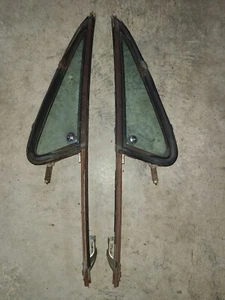 81-86 Chevy GMC Truck Vent Wing Windows Square Body Passenger Drivers Side OEM - Picture 1 of 6