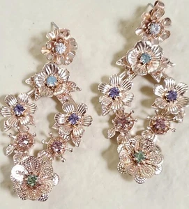 Flower Rhinestone Gold Tone Chandelier Pierced Earrings Free Shipping - Picture 1 of 5