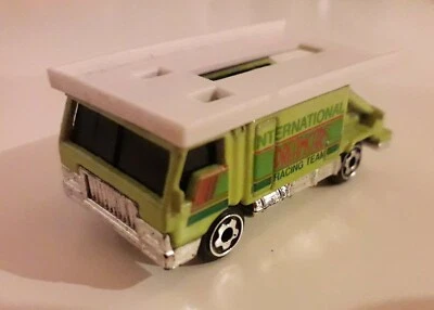 Hot Wheels  1/87 - GMC RAMP TRUCK RACE CARS - TRASPORTO AUTO DA CORSA - ORIGINAL - Immagine 1 di 3