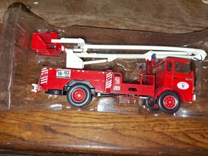 pompier 1/43 ixo renault vi jp 11 pfé hachette collection camion miniatures - Picture 1 of 1