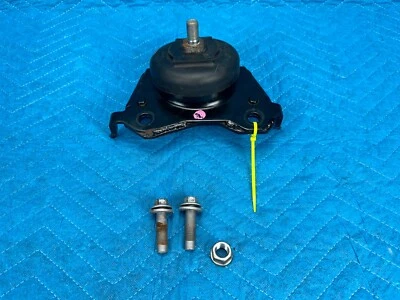 Оригинальное переднее крепление двигателя со стороны пассажира для Lexus LX570 Land Cruiser 10k 2008-2021 - Изображение 1 из 4