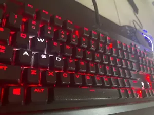 Corsair Gaming R70 RGB RAPIDFIRE LED Mechanical Keyboard Cherry Mx - Picture 1 of 3