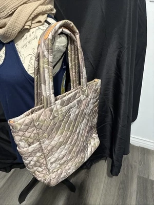 MZ Wallace 腮红迷彩托特包/行李箱包绗缝 — 第 1/4 张图片