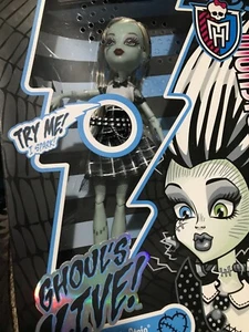 MONSTER HIGH, Frankie Stein Ghouls Alive NIB - Picture 1 of 2
