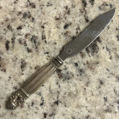 Cuchillo de queso raro Georg Jensen "Bellota", mango de ley, 8 1/8", sin mono Foto 1 de 4