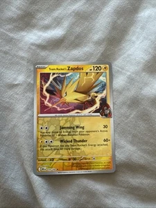 Juego de cartas coleccionables Pokémon Team Rocket's Zapdos 070/182 (REVERSE HOLO): SV10: Destined Rivals - Imagen 1 de 2