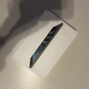 Apple iPad Mini 2nd Gen A1489 Space Grey - Picture 1 of 2