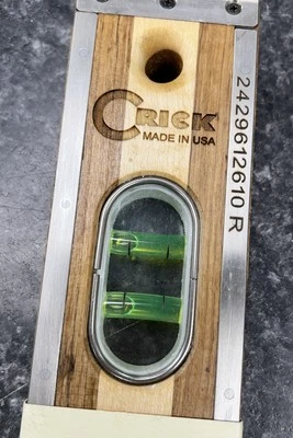CRICK TOOL 24 In. Crick Wood Level - Image 1 of 3
