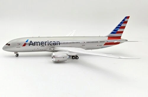 INFLIGHT 1/200 AMERICAN AIRLINES BOEING 787-8 DREAMLINER N880BJ IF788AA1023 - Image 1 of 1
