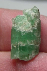 6.85ct HaGiang Province Vietnam 100% Natural Emerald Crystal Specimen 1.35g 17mm - Picture 1 of 7