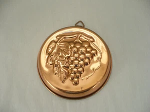 Copper Tin-Lined Grape Mold - Picture 1 of 10