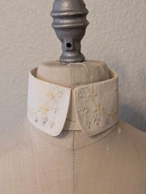 Antique Victorian Edwardian Titanic Ladies Embroidered Painted Detachable Collar - Image 1 of 4