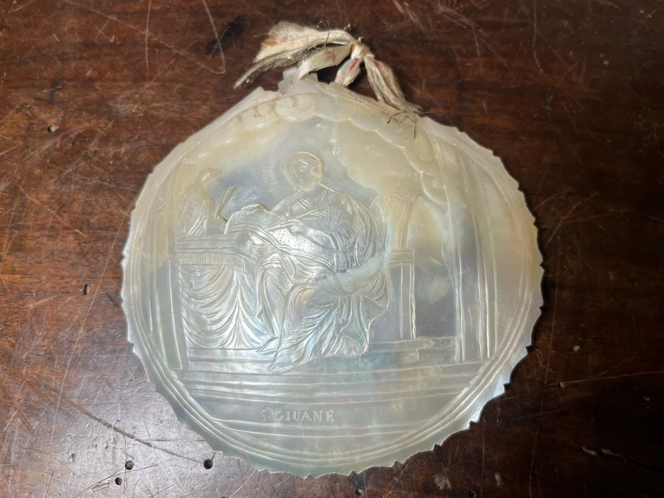 Coquille de Nacre Gravée Ancienne S.Giuane - Photo 1/4