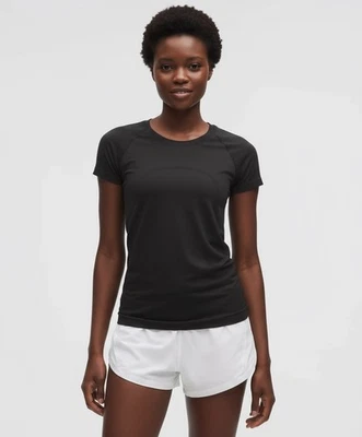 NUEVO CON ETIQUETAS LULULEMON Swiftly Tech Manga Corta Hasta la Cadera Negro Talla 2 4 6 8 10 12 $68 Foto 1 de 4