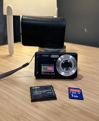 Casio Exilim EX-Z9 3x Optical Zoom Digital Camera Battery No Charger - Image 1 of 4