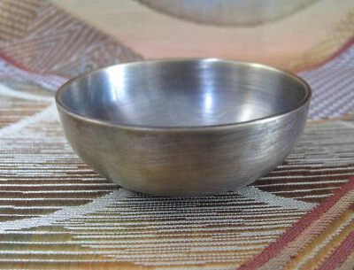 Original. Used. Japanese Buddhist Bell . Singing Bowl .Copper Buddhist Bell .78g - Image 1 of 4