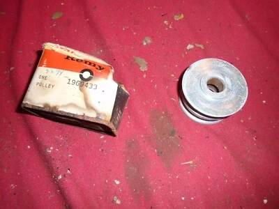 Nuevo de Lote Antiguo Chevrolet Camaro 1968 6 cilindros L6 K76 polea alternador Delco Remy 1969433 Foto 1 de 2