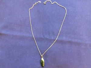 Pre owned green/black stone pendant silver coloured 18” chain - Picture 1 of 1