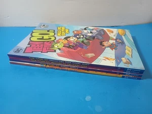 Teen Titans Go! Graphic Novel Box Set 1-4 PB Books No Slipcase DC Comics  - Imagen 1 de 5