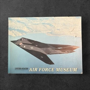 United States Air Force Museum Book Museum Foundation Inc. 1995 Plane Photos - Imagen 1 de 12