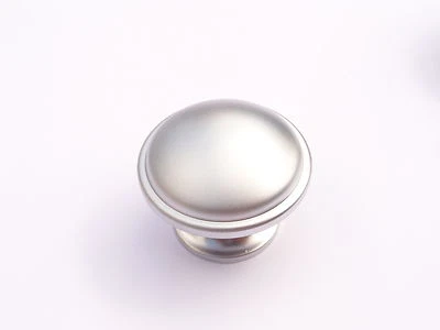 Möbelknöpfe Möbelgriffe Küchengriffe Küchenknöpfe Knopf Silber Chrom matt V290 - Bild 1 von 2