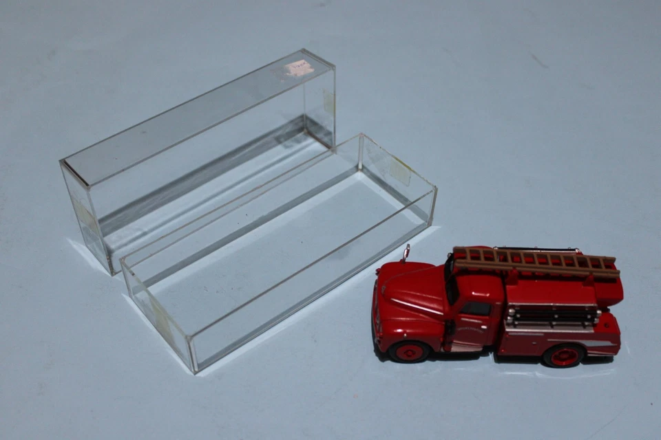 MATCHBOX CAMION DEI POMPIERI + BOX - Immagine 1 di 1