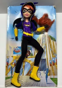 Muñeca Batgirl de 12" para niñas superhéroes de DC - Imagen 1 de 1