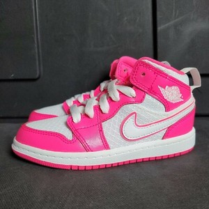 baby girl pink nikes
