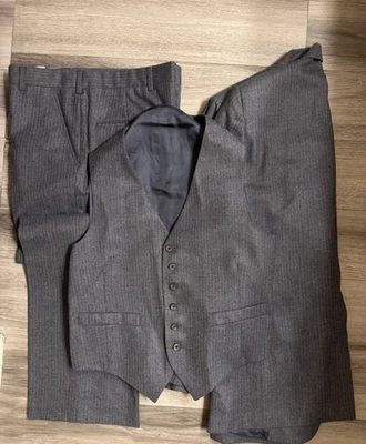 Vintage.CHRISTIAN DIOR MONSIEUR gray flannel wool striped 41R W35X29.5 - Image 1 of 4