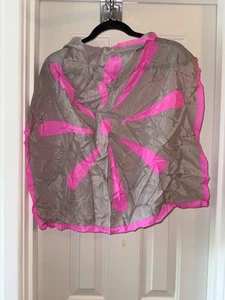 ISAAC MIZRAHI LIVE! Signature Daisy Silk Twill Square Scarf PINK / GRAY A200468 - Picture 1 of 1
