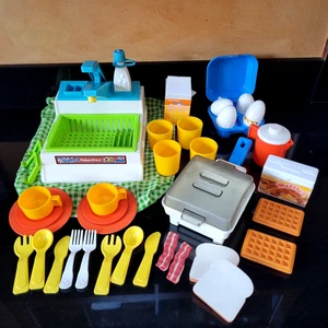 Vintage Fisher Price 1982 Küche Spüle Set Lot Spiel Essen Geschirr Abtropffläche funktioniert 318 - Bild 1 von 22