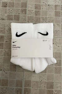 Nike Everyday White Cushioned Cotton Socks Small Junior Children Woman Kids 2-5 - Picture 1 of 6