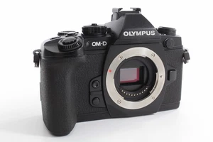 Olympus OM-D E-M1 Body schwarz, sehr guter Zustand, 3300 Auslösungen - Bild 1 von 9
