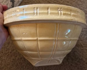 Vintage McCoy Pottery Yellow Ware Mixing Bowl Windowpane Pattern #4 /9 - Picture 1 of 4