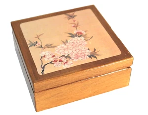 Vintage Untersetzer Set in Holzbox asiatisch rosa Blumen - Bild 1 von 9