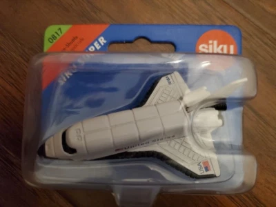 SIKU 0817 Space Shuttle Diecast NASA, 1:400 scale, Metal And Plastic, NIB - Image 1 of 2