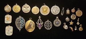 Vintage Pendants & Charms Costume Novelty Marked And Unmarked - Picture 1 of 21