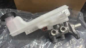Master Cylinder Brakes Fit For HYUNDAI GRAND i10/GRAND i10 F/L/XCENT/XCENT F/L - Picture 1 of 3