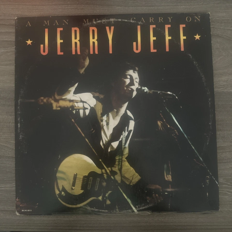 Джерри Джефф Уокер - человек должен нести на 1977 двойной виниловая пластинка MCA MCA2-6003 - Изображение 1 из 1