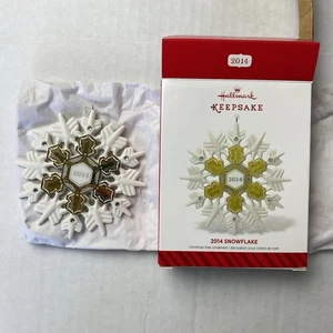 Hallmark Porcelain Snowflake Keepsake Christmas Ornament 2014 - Picture 1 of 2