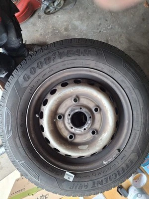 Ford Custom Sommerreifen mit Felgen 4 x 215/65R15C - Bild 1 von 2