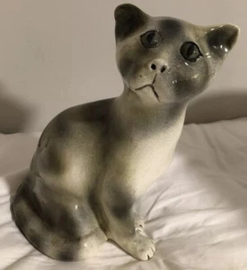 Vintage Ceramic Cat Figurine Sad Face Singed pemberton DEAL D.B H:26 Cm W:17cm - Picture 1 of 8