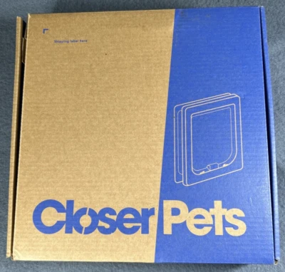 Cat Mate 4 vías bloqueo gato grande perro pequeño solapa 2 pulgadas Revestimiento de pared blanco caja abierta Foto 1 de 4