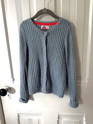 Suéter Cárdigan Mini Boden Usado en Excelente Condición Mohair Azul Claro Talla 7-8 (0012) Foto 1 de 2