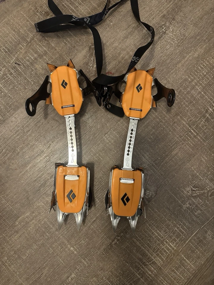 Crampones Black Diamond - Sabretooth Pro - Usados Foto 1 de 3