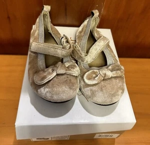 Baby Deer Taupe Silver Suede Flat Toddler Girls 8 - Picture 1 of 6